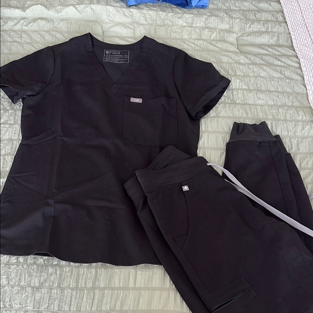 FIGS Black Medical Scrub Set